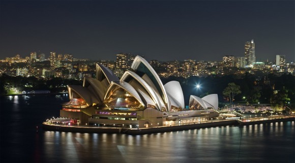 Sydney Opera House by Photo by Diliff, Creative Commons